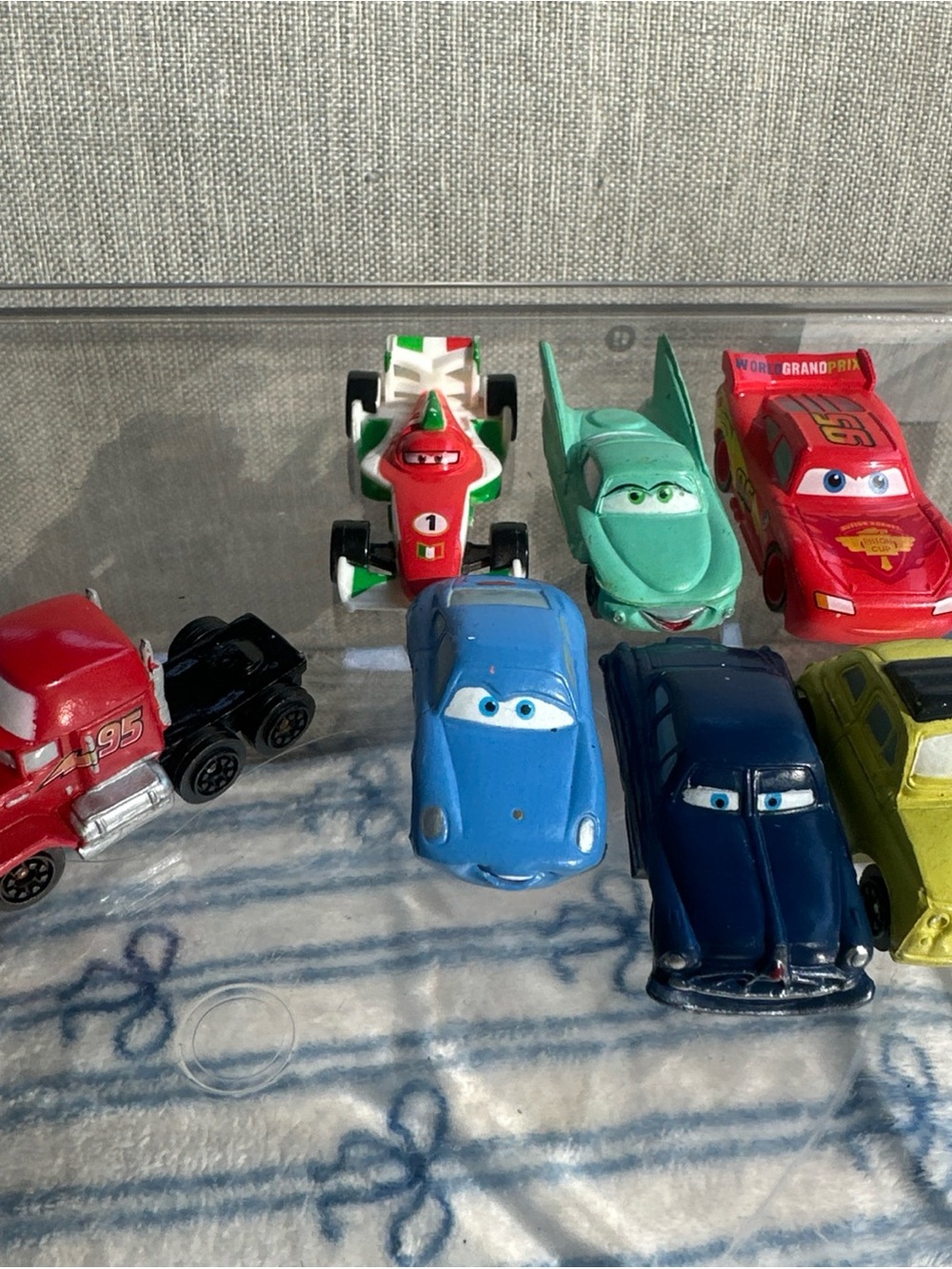 Mattel Pixar Cars Movie Diecast Figurines Set of 7, 1" Tall feel rubbery